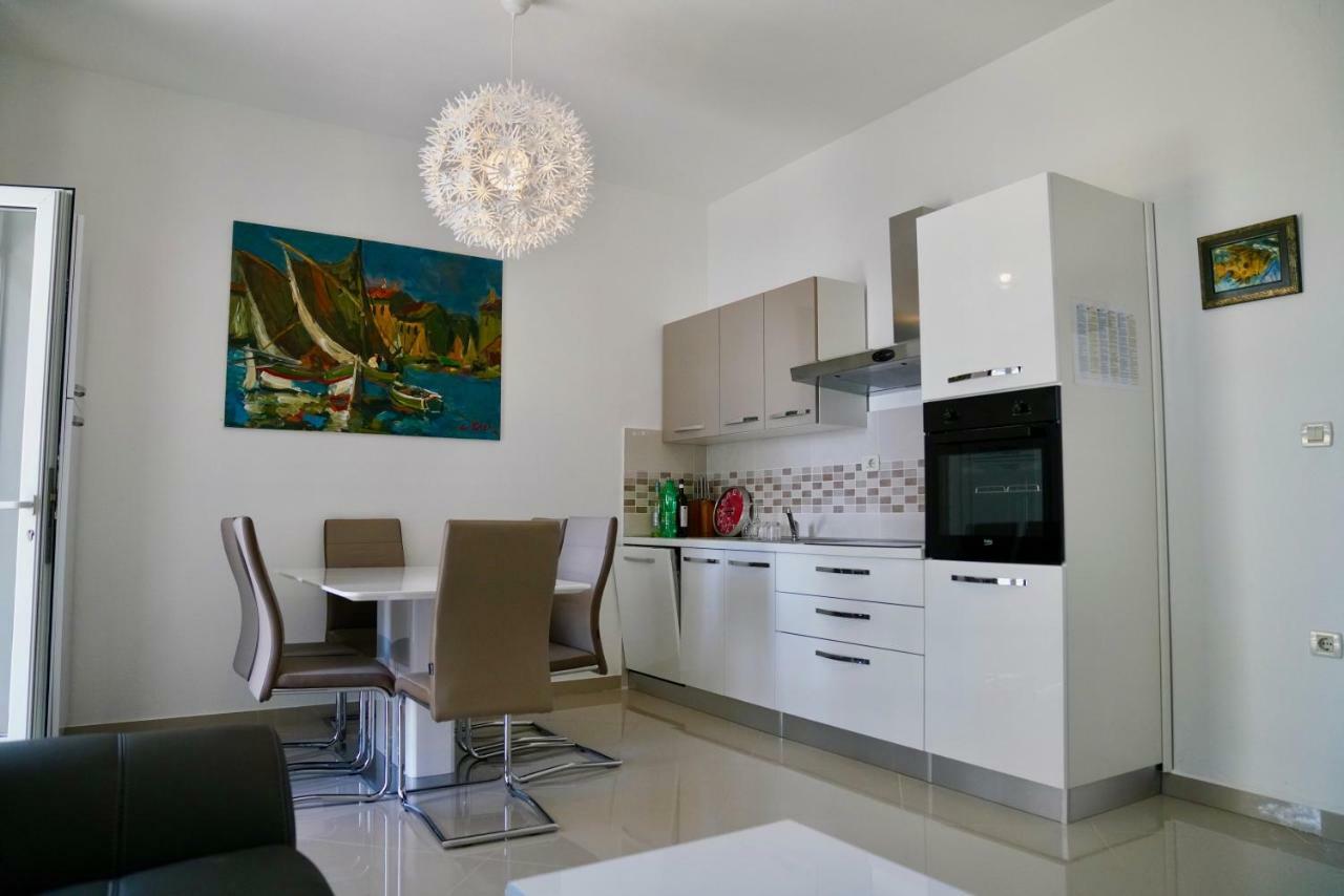 Sesar Apartments Krk - No. 1 Iva Krk Town Luaran gambar