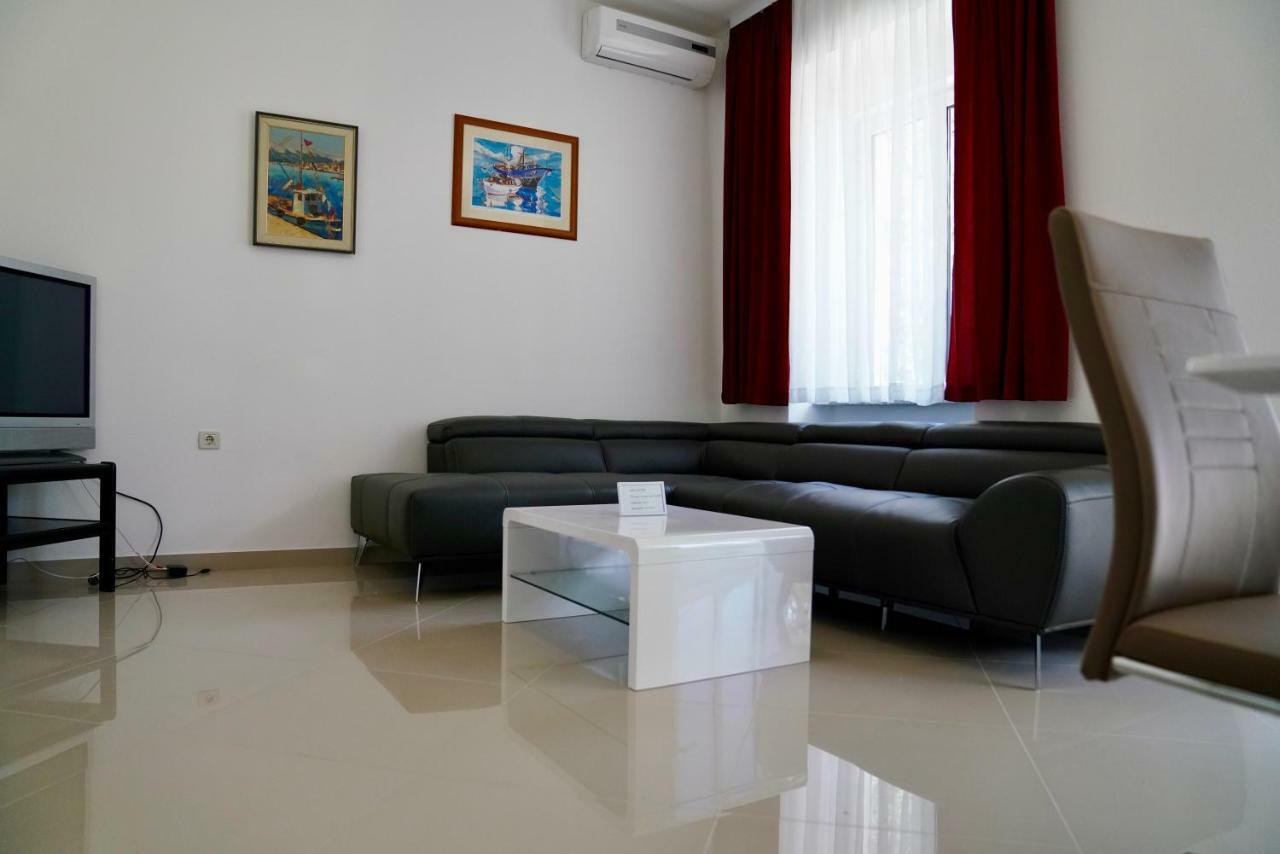 Sesar Apartments Krk - No. 1 Iva Krk Town Luaran gambar